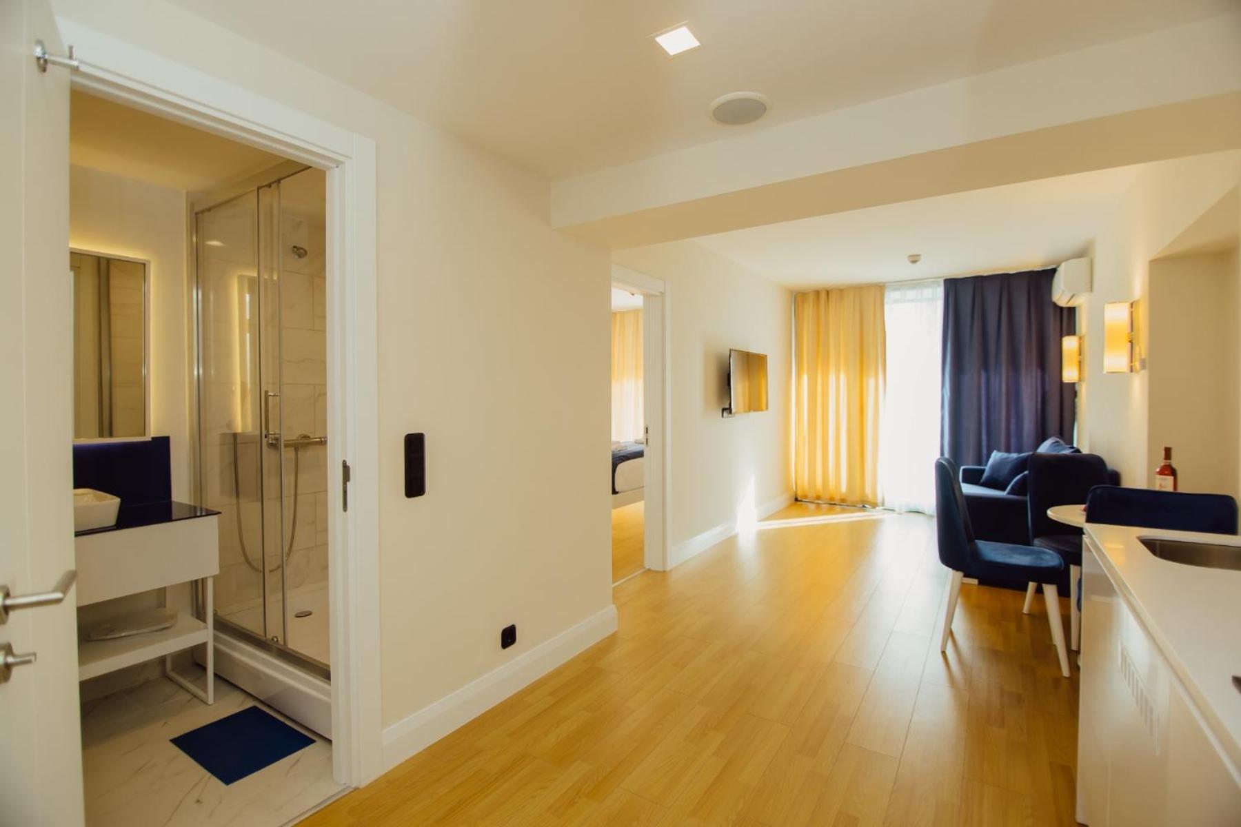 Orbi City Twin Towers Apartment Batumi Exterior photo