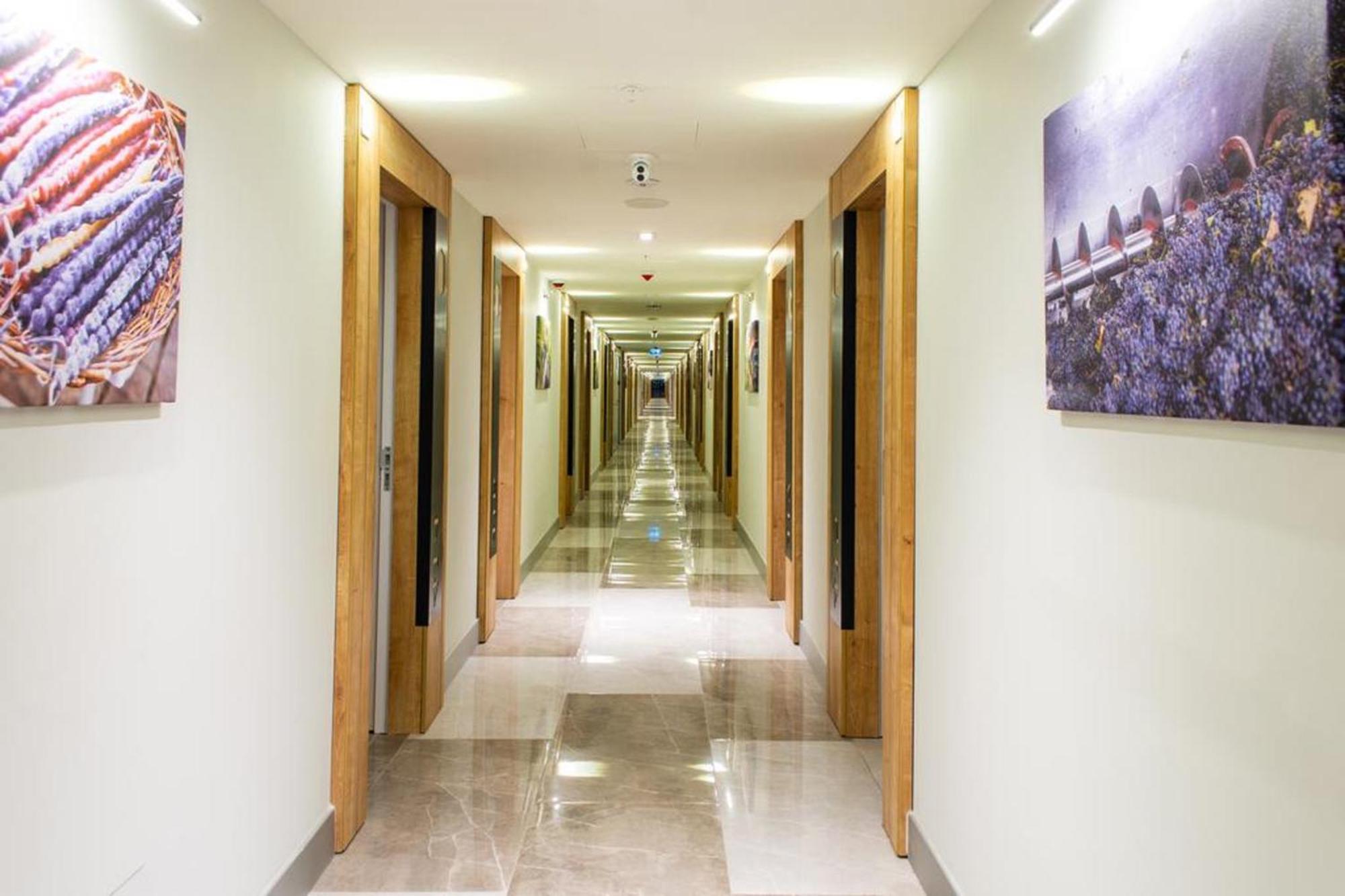 Orbi City Twin Towers Apartment Batumi Exterior photo
